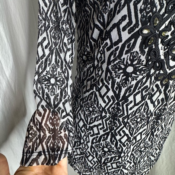 INC International Concepts Embellished Tunic Top Black White Tribal Boho M - Picture 5 of 8